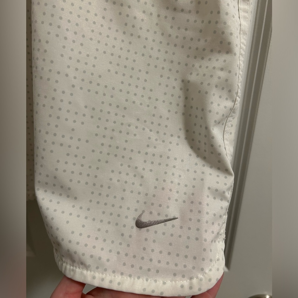 Nike Golf Tour Performance Dri Fit Skort Skirt White Grey Polka Dots Size L - Picture 2 of 9